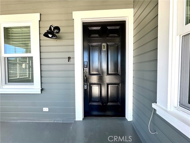 Building Photo - 450 W 38th St