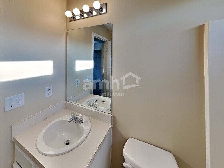 Building Photo - 2869 Paddle Wheel Dr