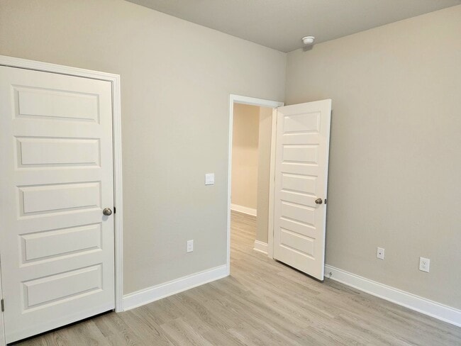 Building Photo - 3/2 home in Aventura subdivision