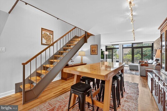 Building Photo - 333 N St SW