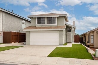 Building Photo - 2369 Ravenwood Dr