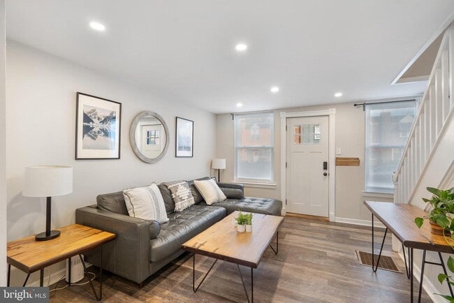 Building Photo - 3606 Miller St