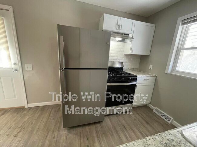 Building Photo - 11423 Ortega Dr