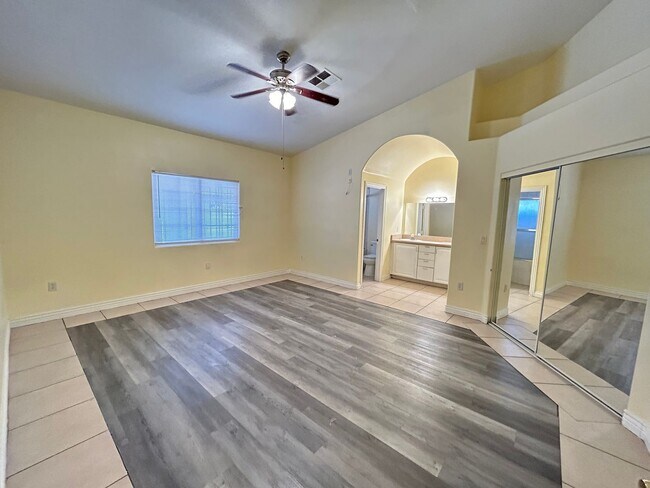 Building Photo - Single Story Home with No HOA