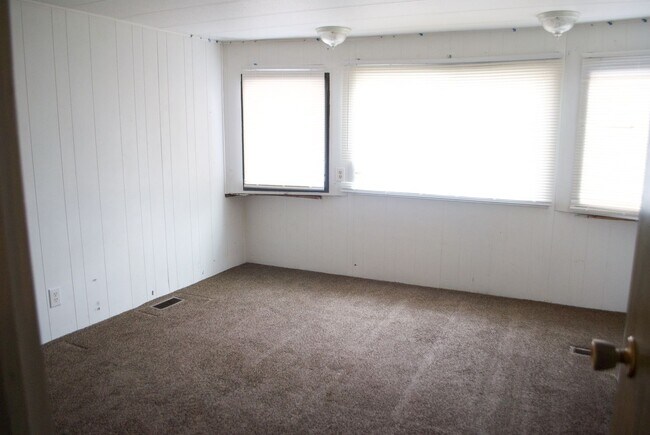 Building Photo - Charming 2 Bed, 1 Bath Home in Idaho Falls!