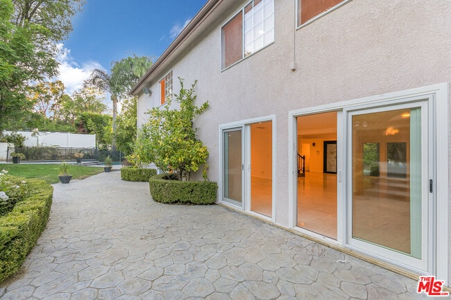 Building Photo - 19016 Wells Dr