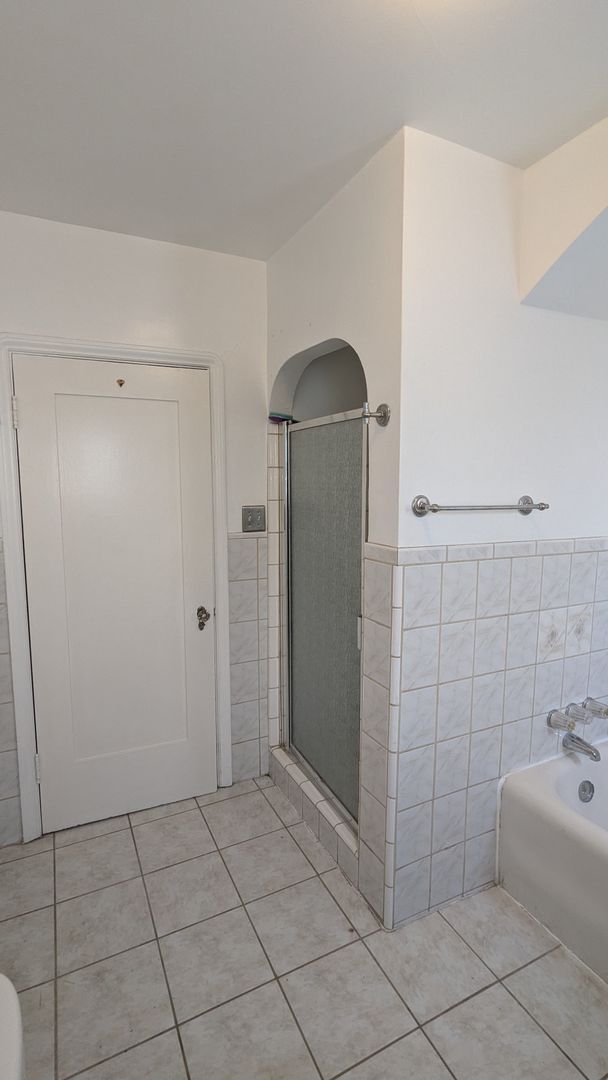 Building Photo - Beautiful 2 Bed 1.5 Bath Single Family Hom...
