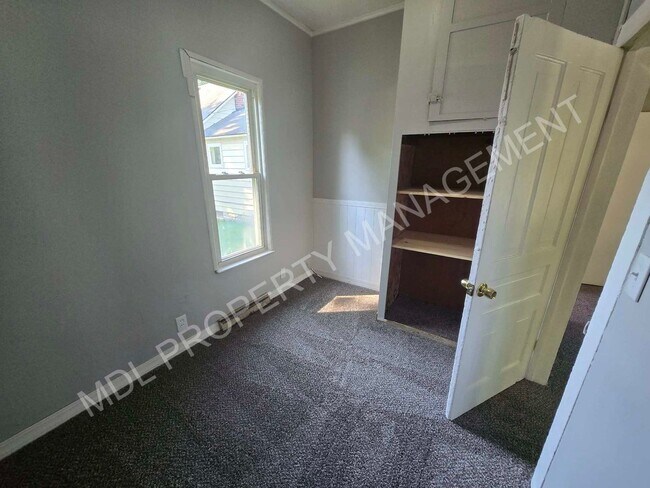 Building Photo - 2-Bedroom House in Saginaw
