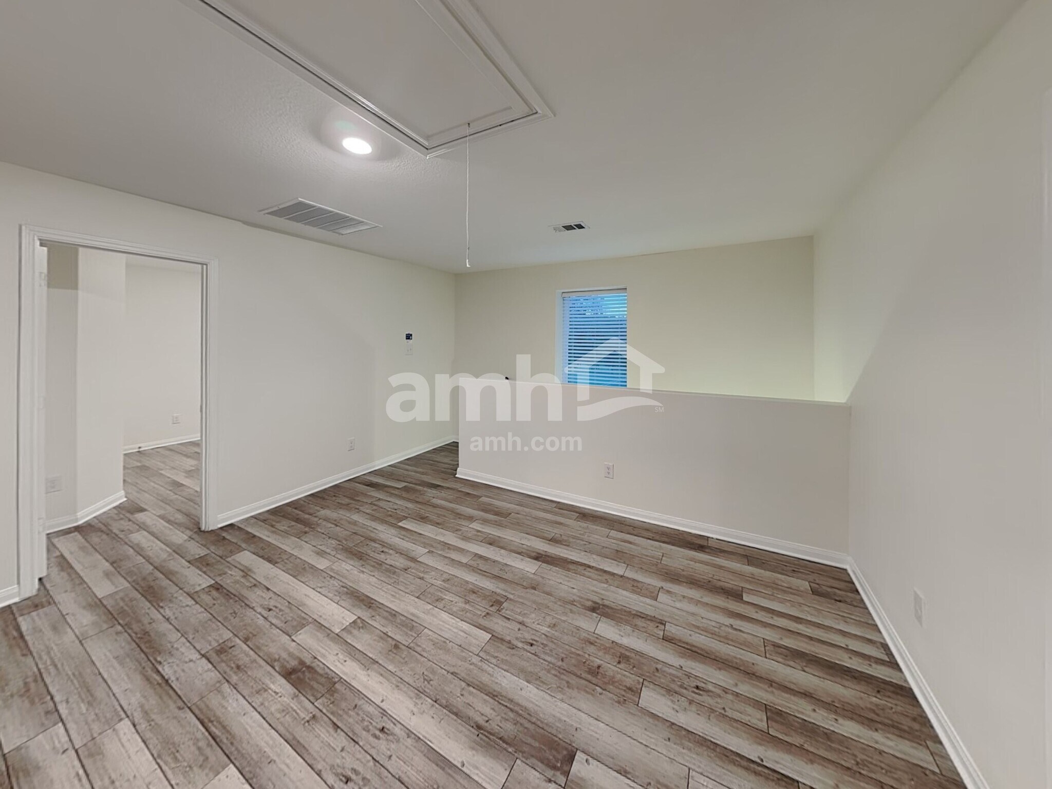 Building Photo - 1102 Treeta Trail