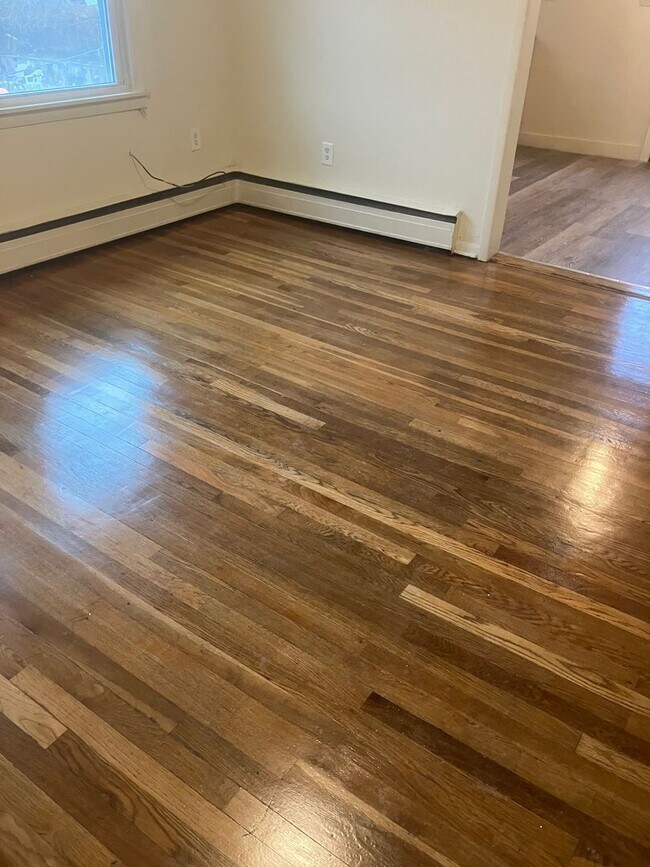 Building Photo - 114 Olivia St