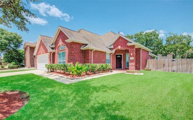 Building Photo - 802 Childers Ct