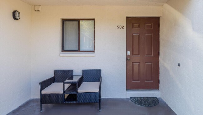 Building Photo - 502 Windsong Cir