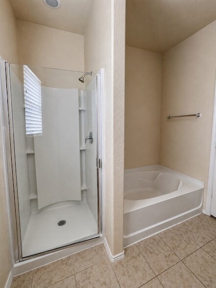 Building Photo - 429 Mariscal Pl
