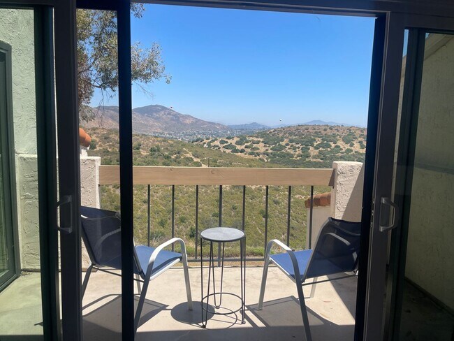 Building Photo - Tierrasanta Furnished Short-Term Rental