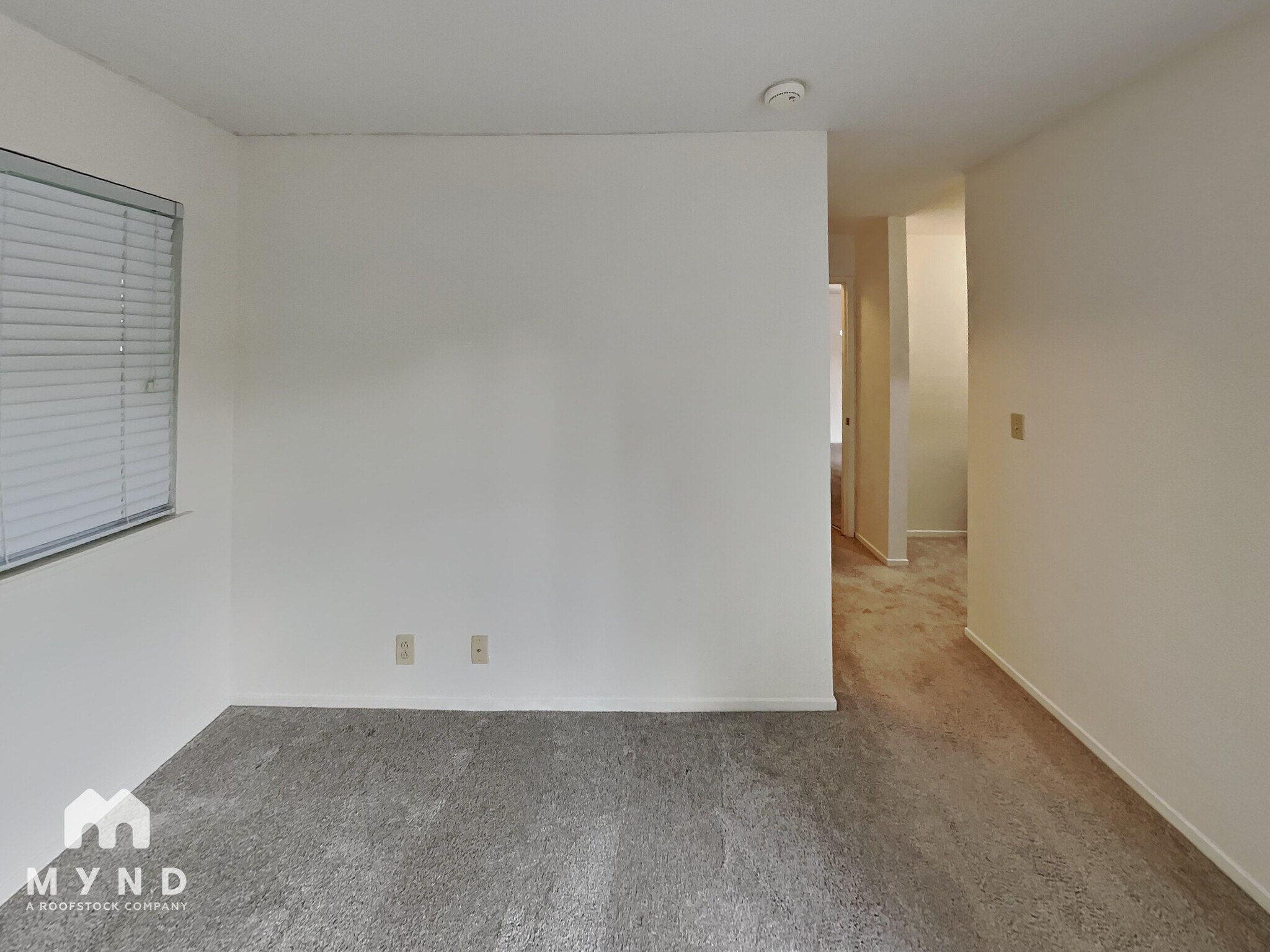 Building Photo - 465 Canyon Oaks Dr