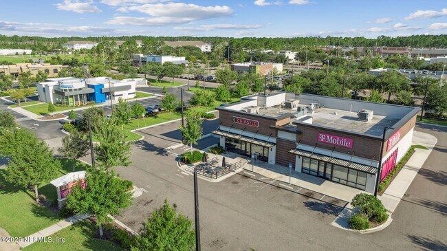 Building Photo - 7600 Pheasant Run Dr