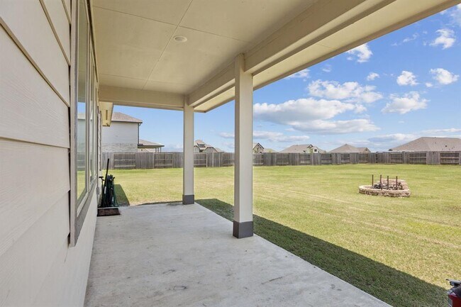 Building Photo - 200 Vly Rnch Trl