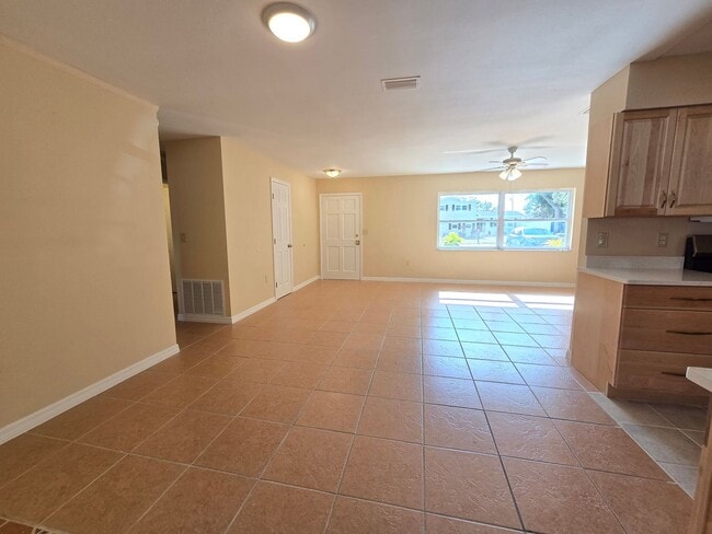 Building Photo - 3125 Irving St