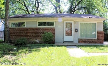 Building Photo - 28148 Fairfax St