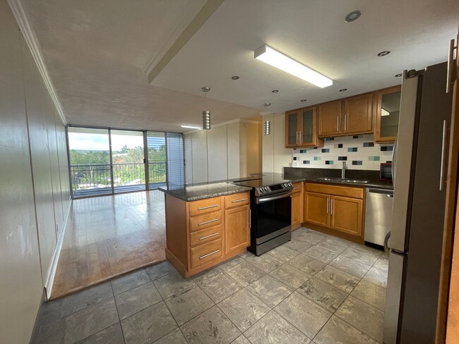 Building Photo - $2,200 Mililani (Cathedral Point) 2BR/1BA/...