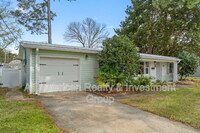 Building Photo - 270 Gregory Dr