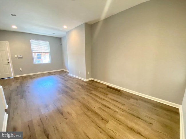 Building Photo - 459 N Dearborn St