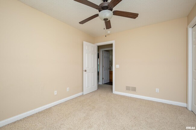 Building Photo - 1105 Wild W Dr
