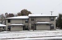 Building Photo - 1621 Devney Dr