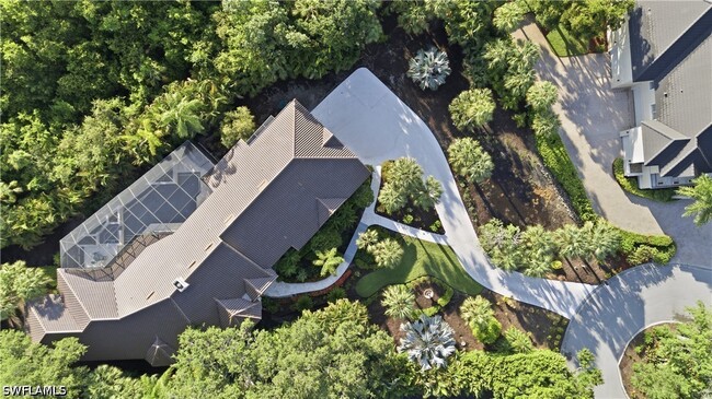 Building Photo - 27231 Lakeway Ct
