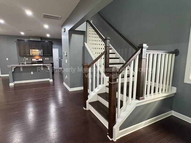 Building Photo - 441 Liberty Hill Pass