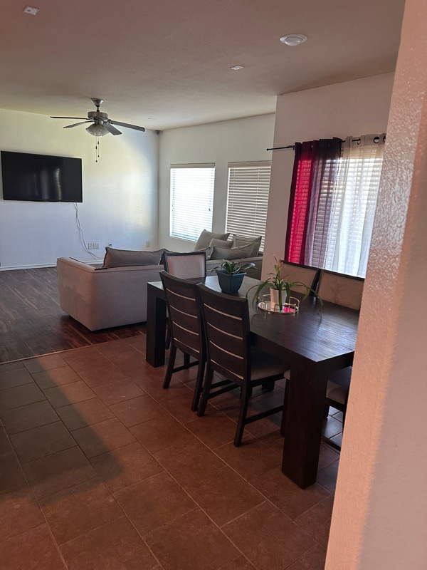 Building Photo - 608 Poncho Ln