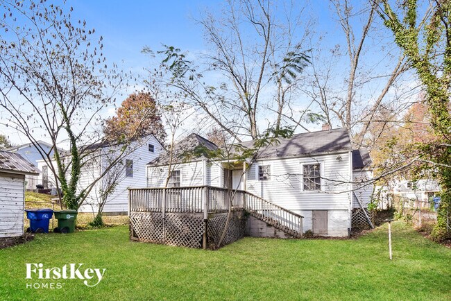 Building Photo - 1370 Westboro Dr SW