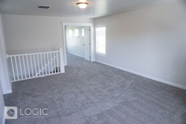 Building Photo - 15180 Gunpowder Ct
