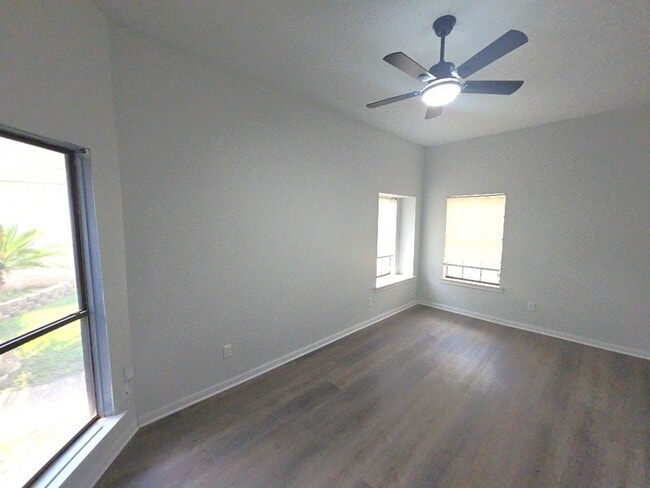 Building Photo - 8718 Roaring Point Dr
