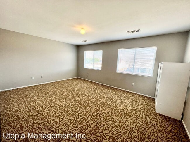 Building Photo - 6 br, 3 bath House - 84118 Avenida Cedrus
