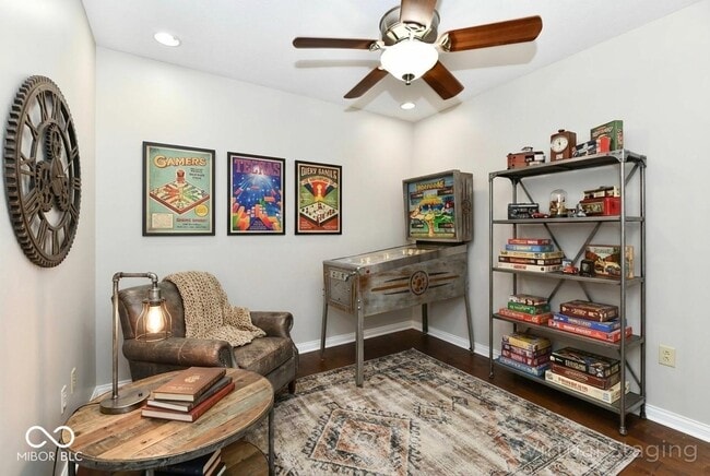 Building Photo - 8555 One W Dr