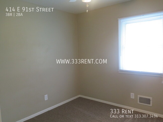 Building Photo - 414 E 91st St