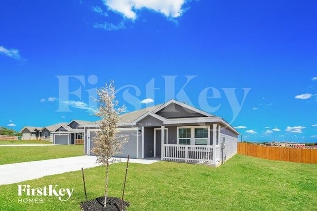 Building Photo - 131 Agave Cir