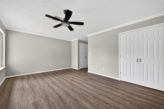 Building Photo - 12623 S Dairy Ashford Rd