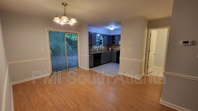 Building Photo - 1070 Huntington Trce SE