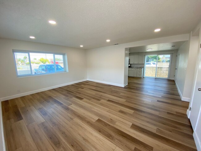 Building Photo - Completely Remodeled 3 Bedroom Cypress Hou...