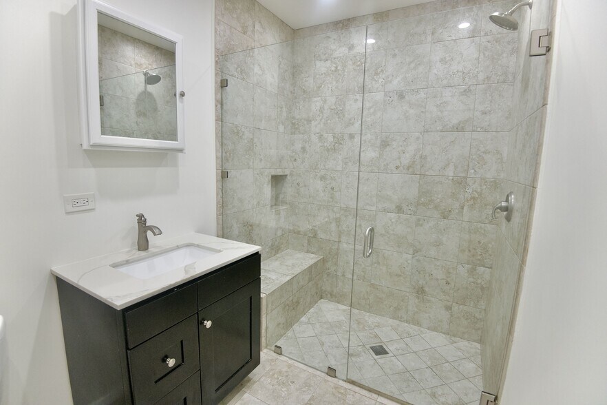 Hallway Bath with Shower Bench and Storage - 4755 Wiota St