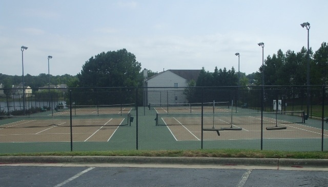 Building Photo - 4 Bedroom Home in desirable Grove Park Community