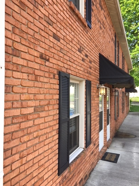 Building Photo - 720 N Dixie Ave