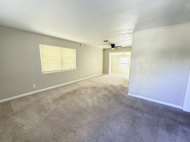 Building Photo - 10252 Haverford Rd