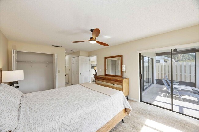 Building Photo - 5370 Myrtle Wood