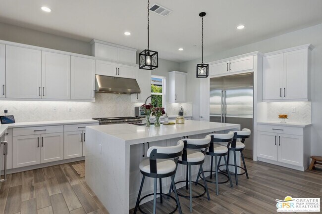 Building Photo - 75396 Mansfield Dr