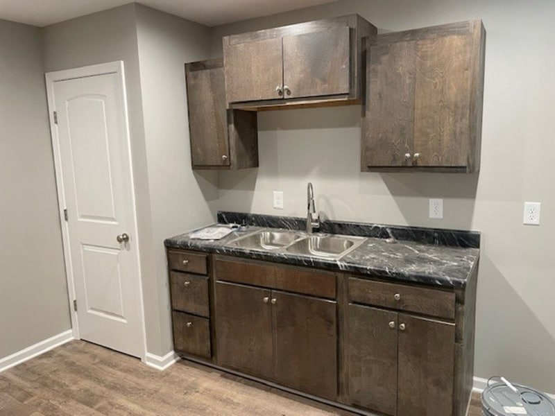 Building Photo - 300 8th Ave SW