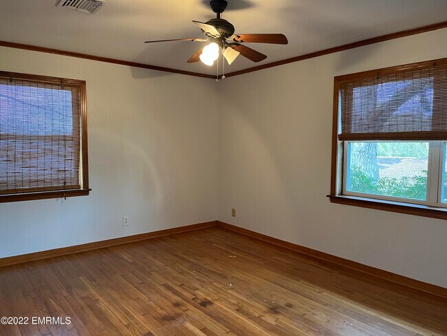 Building Photo - 3509 Causeyville Rd