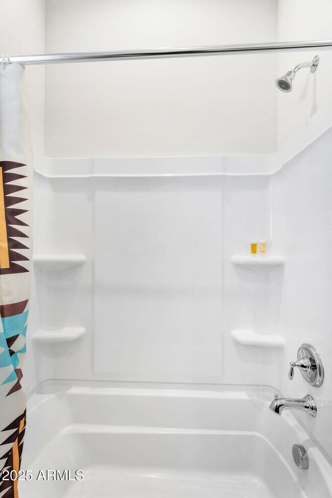 Building Photo - 866 W Flatiron Trl